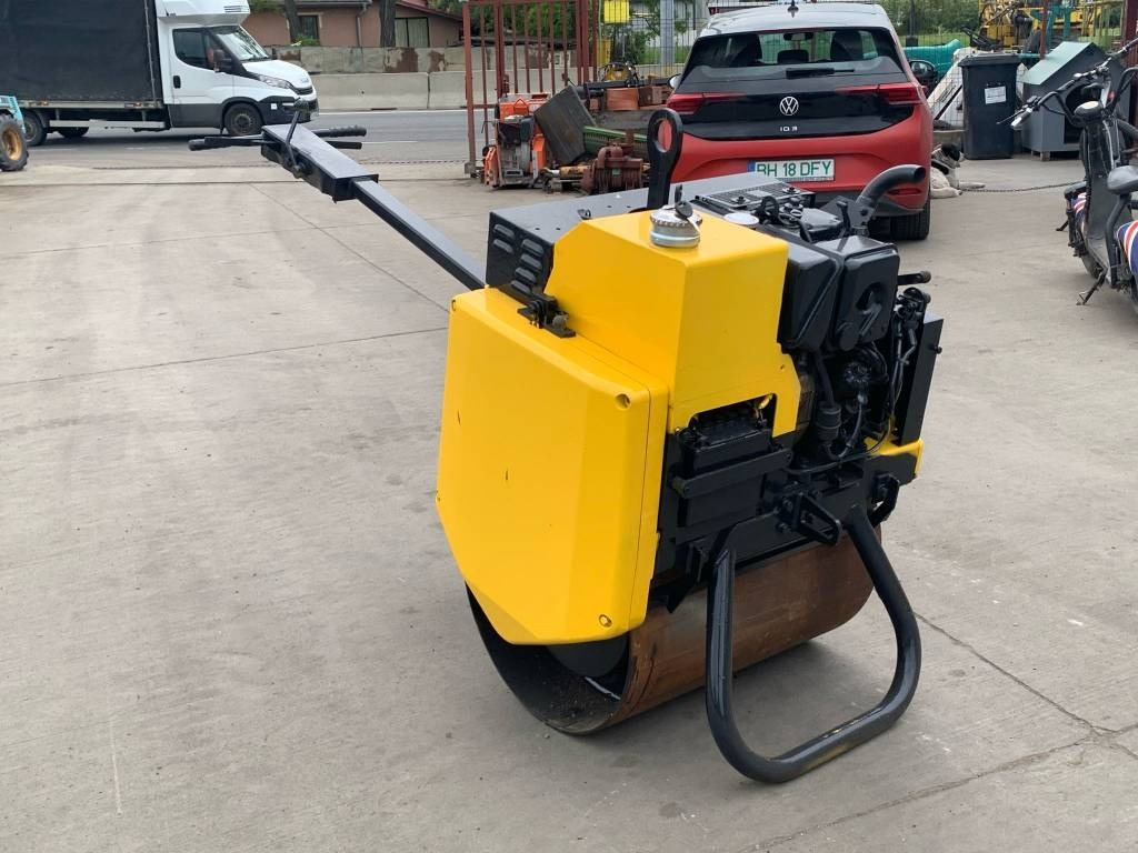 Mecalac MBR 71 - Máy lăn nhỏ: hình 1 Mecalac MBR 71 - Máy lăn nhỏ: hình 1