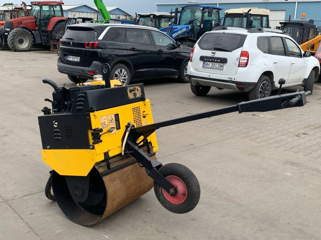Mecalac MBR 71 - Máy lăn nhỏ: hình 4 Mecalac MBR 71 - Máy lăn nhỏ: hình 4