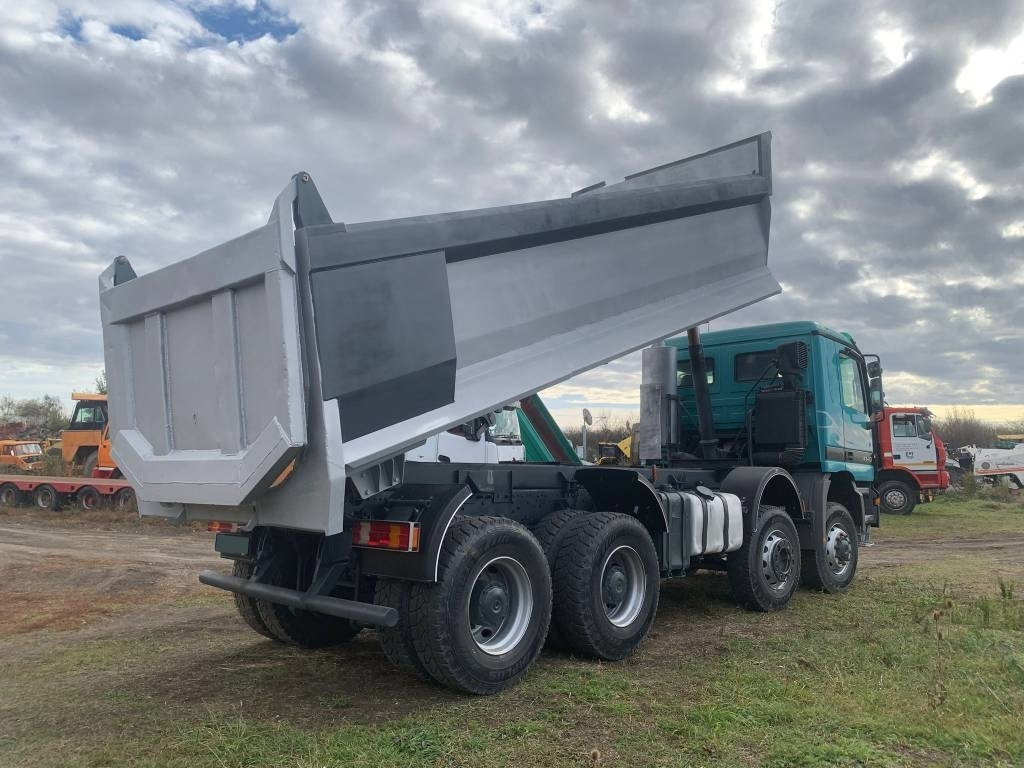 Mercedes-Benz Actros 4143 - Xe ben: hình 4 Mercedes-Benz Actros 4143 - Xe ben: hình 4