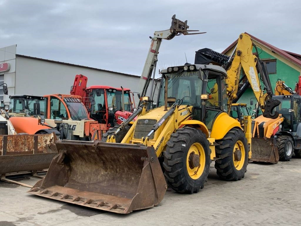 New Holland B 115 4PS - Máy xúc trước múc sau: hình 1 New Holland B 115 4PS - Máy xúc trước múc sau: hình 1
