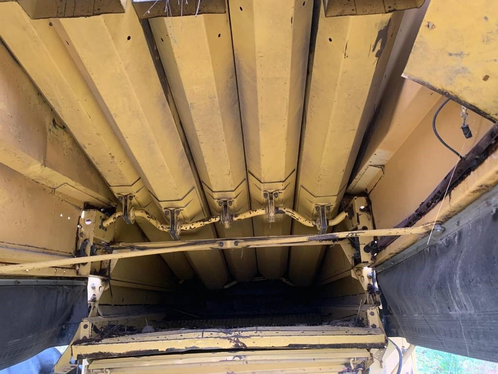 New Holland TX 32 - Máy gặt đập: hình 4 New Holland TX 32 - Máy gặt đập: hình 4