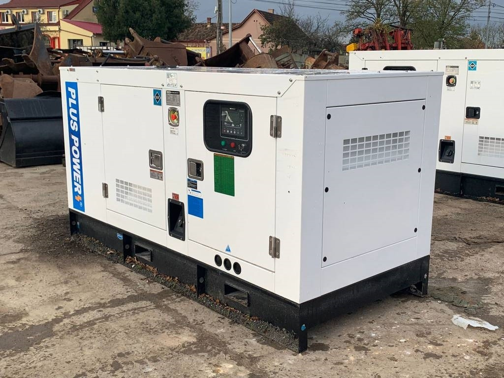 Plus Power GF2-100 - Bộ phát điện: hình 3 Plus Power GF2-100 - Bộ phát điện: hình 3