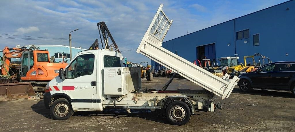 Renault Master 120 - Xe ben: hình 3 Renault Master 120 - Xe ben: hình 3