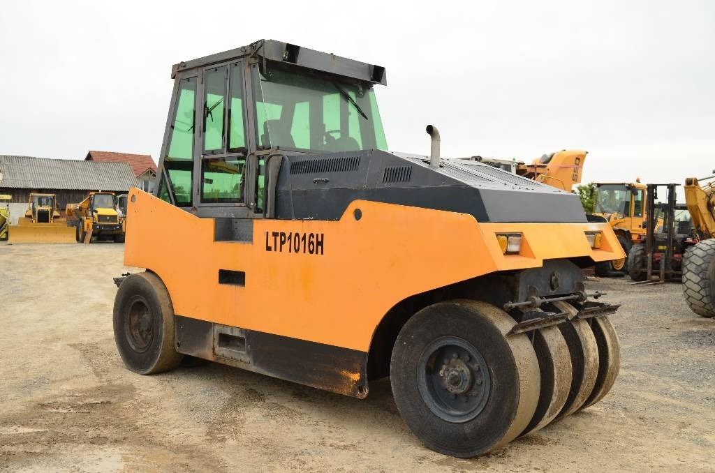 Sinoway LTP1016H - Máy lăn khí nén: hình 4 Sinoway LTP1016H - Máy lăn khí nén: hình 4