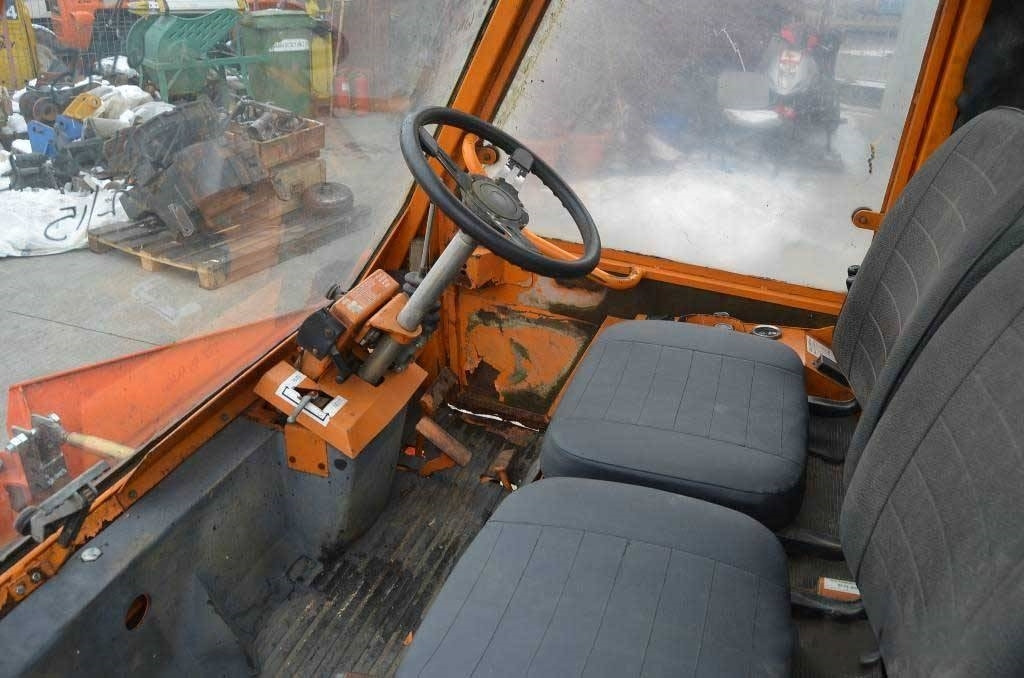 Sisis Sisis - Xe dọn tuyết: hình 5 Sisis Sisis - Xe dọn tuyết: hình 5