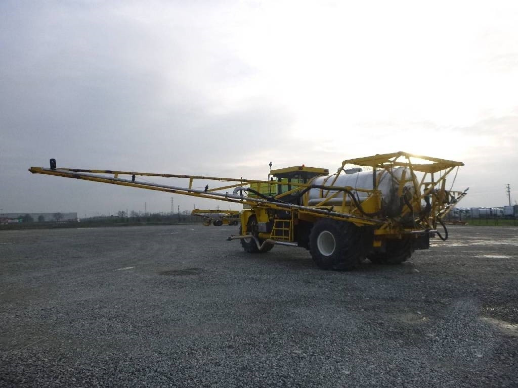 Terra Gator 1603T - Máy phun xịt tự hành: hình 3 Terra Gator 1603T - Máy phun xịt tự hành: hình 3