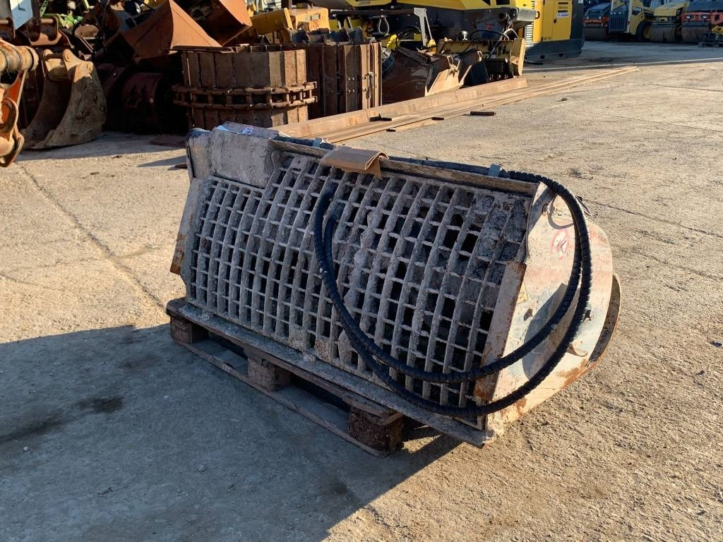 U.EMME 300H - Nho táo cho Máy móc xây dựng: hình 1 U.EMME 300H - Nho táo cho Máy móc xây dựng: hình 1