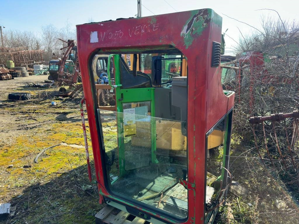 Yanmar VIO 30,35,50,57 CABIN - Cabin cho Máy móc xây dựng: hình 1 Yanmar VIO 30,35,50,57 CABIN - Cabin cho Máy móc xây dựng: hình 1