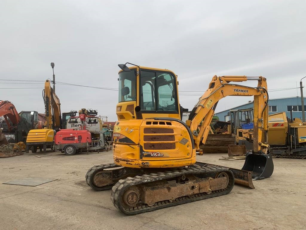 Yanmar Vio 50 U - Máy xúc mini: hình 4 Yanmar Vio 50 U - Máy xúc mini: hình 4