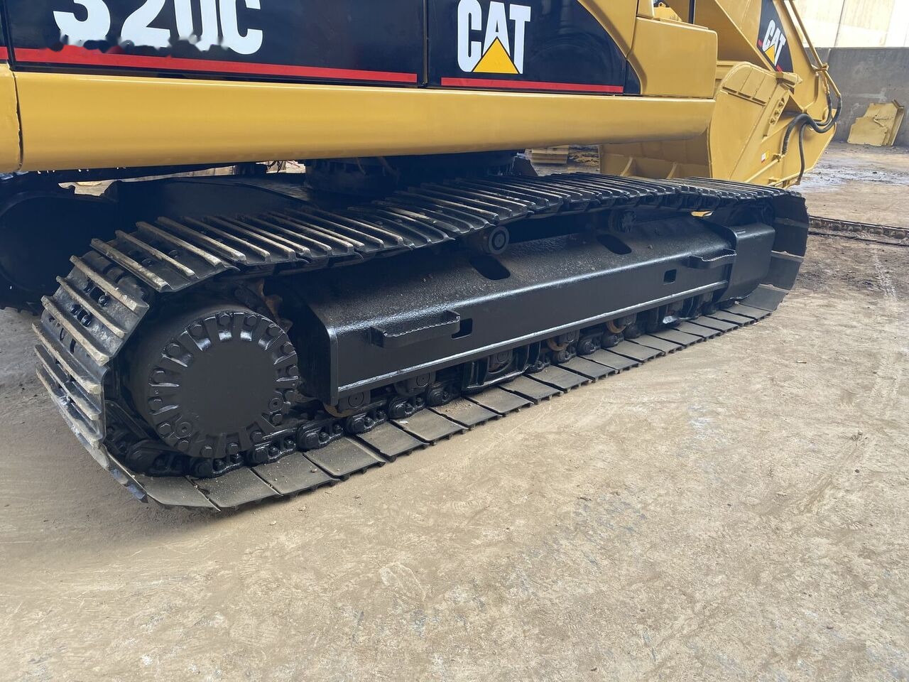 Caterpillar 320C - Máy xúc bánh xích: hình 3 Caterpillar 320C - Máy xúc bánh xích: hình 3