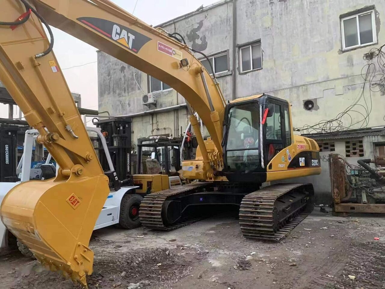 Caterpillar 320CL - Máy xúc bánh xích: hình 5 Caterpillar 320CL - Máy xúc bánh xích: hình 5