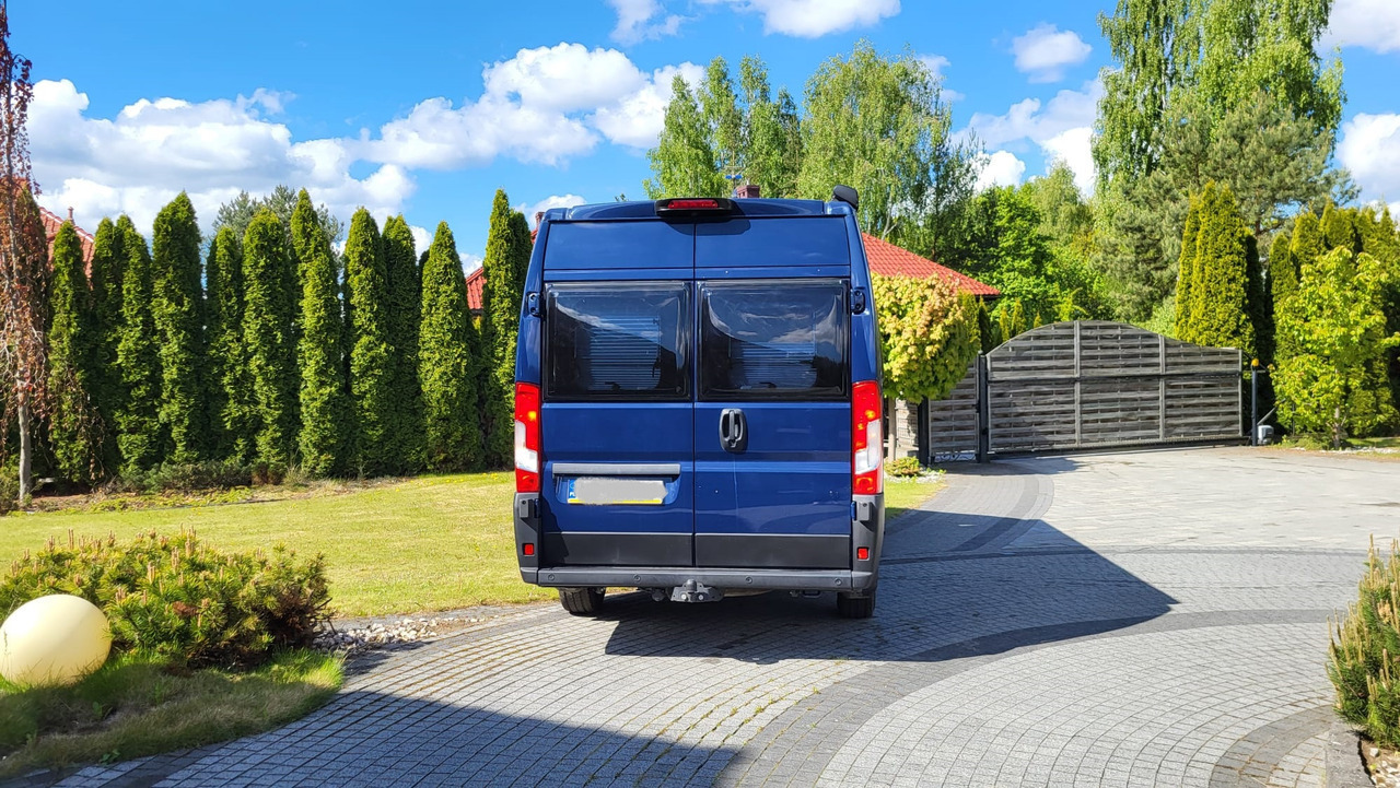 Peugeot Boxer - Xe van cắm trại: hình 3 Peugeot Boxer - Xe van cắm trại: hình 3