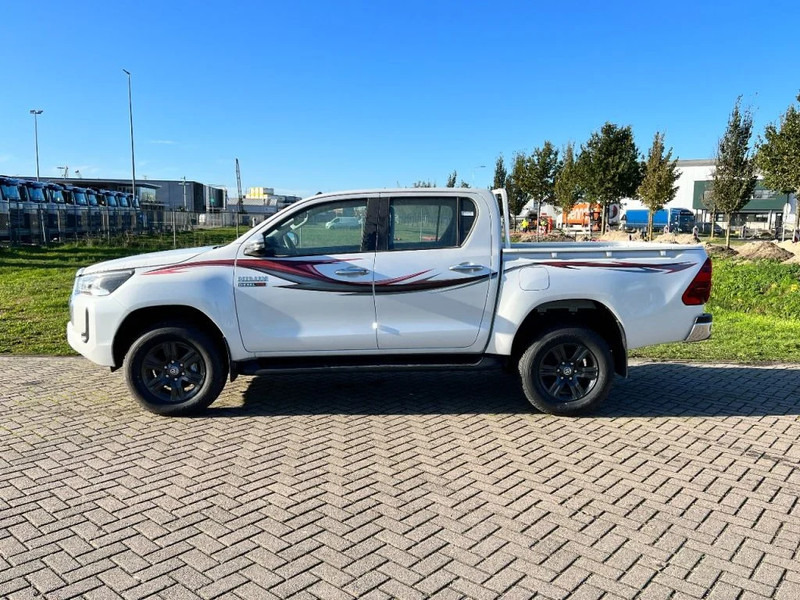 Toyota Hilux GLX SR5 4x4 - 2 UNITS IN STOCK - 2.4 D Double Cab - EURO 2 - NEW!! - Xe bán tải, Xe tải van: hình 2 Toyota Hilux GLX SR5 4x4 - 2 UNITS IN STOCK - 2.4 D Double Cab - EURO 2 - NEW!! - Xe bán tải, Xe tải van: hình 2