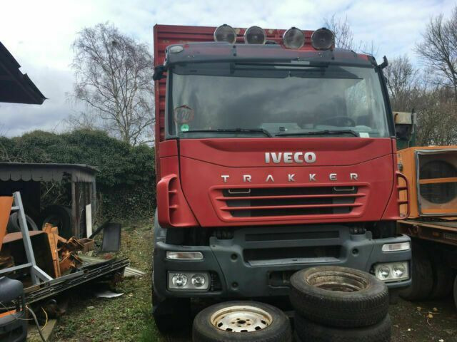 Iveco AD260T450PS 6x4 Blatt Blatt (E:5) - Xe chở gỗ, Xe cẩu tự hành: hình 5 Iveco AD260T450PS 6x4 Blatt Blatt (E:5) - Xe chở gỗ, Xe cẩu tự hành: hình 5