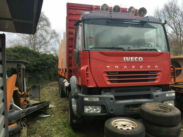 Iveco AD260T450PS 6x4 Blatt Blatt (E:5) - Xe chở gỗ, Xe cẩu tự hành: hình 4 Iveco AD260T450PS 6x4 Blatt Blatt (E:5) - Xe chở gỗ, Xe cẩu tự hành: hình 4
