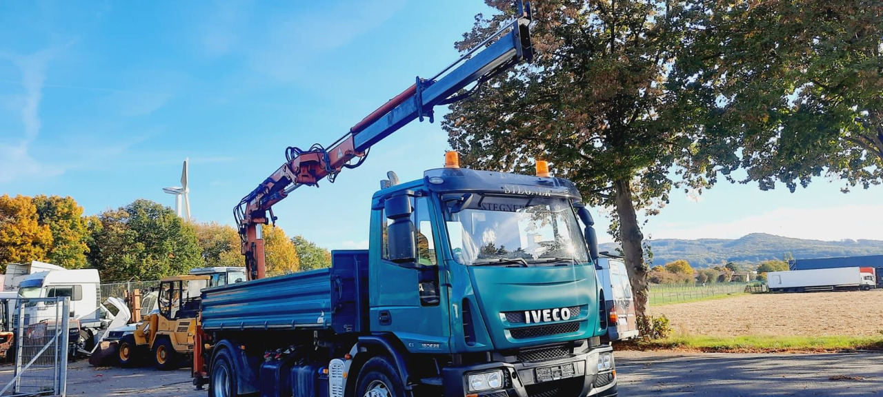 Iveco ML180E28K 4x2 mit Kran/Funk/Greifer - Xe ben, Xe cẩu tự hành: hình 1 Iveco ML180E28K 4x2 mit Kran/Funk/Greifer - Xe ben, Xe cẩu tự hành: hình 1