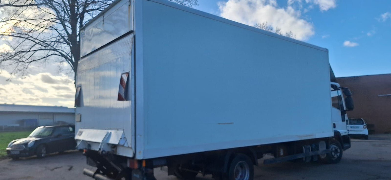Iveco ML80E18 Koffer LBW - Xe tải nhỏ thùng kín: hình 2 Iveco ML80E18 Koffer LBW - Xe tải nhỏ thùng kín: hình 2
