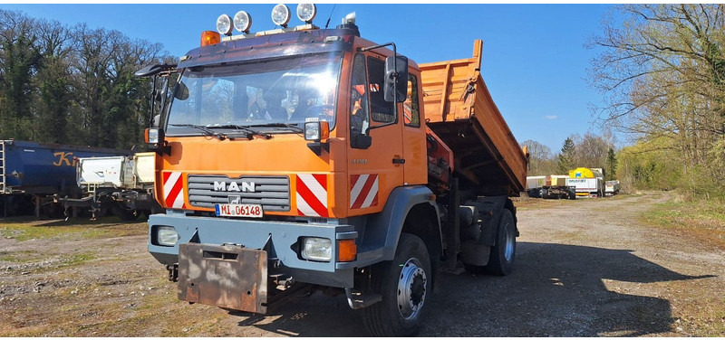MAN TGM 18.240PS 4x4 3.S-Kipper mit Kran - Xe ben, Xe cẩu tự hành: hình 2 MAN TGM 18.240PS 4x4 3.S-Kipper mit Kran - Xe ben, Xe cẩu tự hành: hình 2