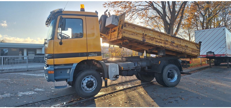 Mercedes-Benz 1843AK 4x4 Blatt/Blatt - Xe ben: hình 1 Mercedes-Benz 1843AK 4x4 Blatt/Blatt - Xe ben: hình 1