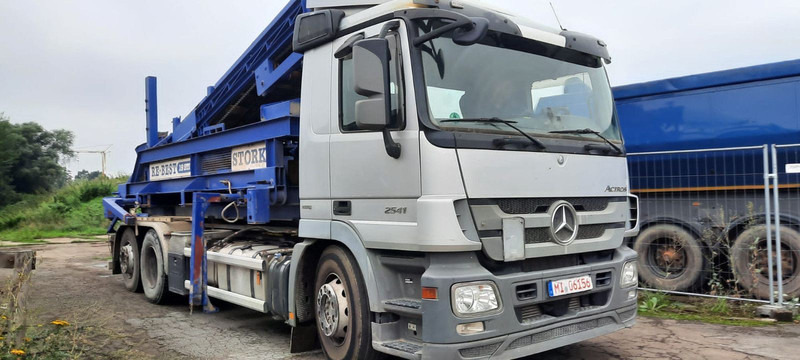 Mercedes-Benz 2641K 6x2 Abroller Klima - Xe tải nâng móc: hình 2 Mercedes-Benz 2641K 6x2 Abroller Klima - Xe tải nâng móc: hình 2