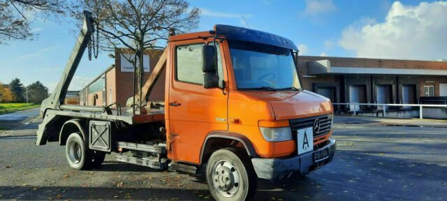 Mercedes-Benz 818D Absetzkipper/Meiller Euro:4 1-Hand - Xe tải chở thùng nhỏ: hình 1 Mercedes-Benz 818D Absetzkipper/Meiller Euro:4 1-Hand - Xe tải chở thùng nhỏ: hình 1