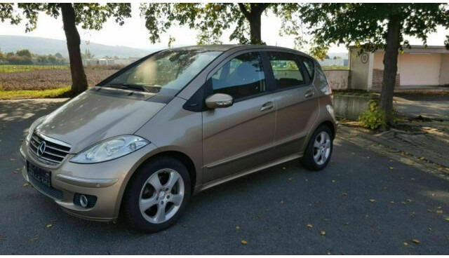 Mercedes-Benz A-Klasse 200 CDI - Xe hơi: hình 1 Mercedes-Benz A-Klasse 200 CDI - Xe hơi: hình 1