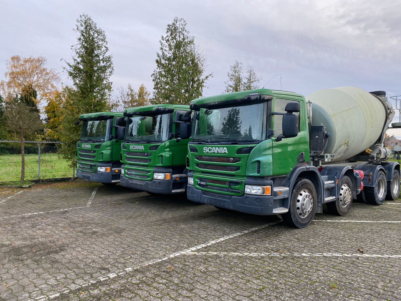 Scania 2x P360 Betonmischer 8x4 Blatt/Blatt E6 2 stück - Xe trộn bê tông: hình 3 Scania 2x P360 Betonmischer 8x4 Blatt/Blatt E6 2 stück - Xe trộn bê tông: hình 3