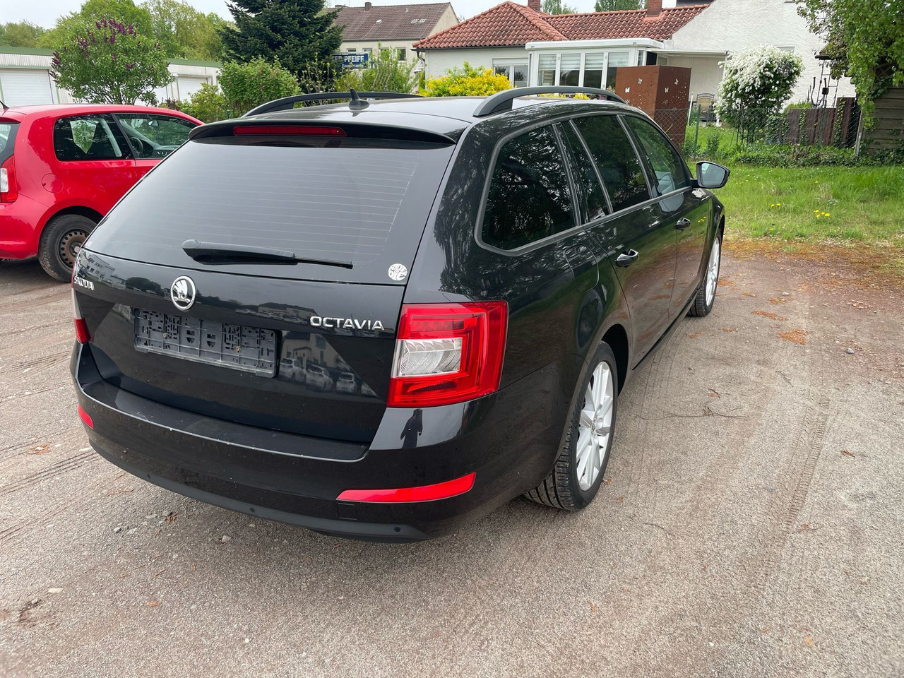 Skoda Octavia 2.0 TDI Green tec Solution Combi - Xe hơi: hình 3 Skoda Octavia 2.0 TDI Green tec Solution Combi - Xe hơi: hình 3