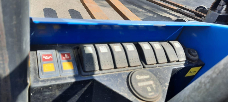 Terberg TKL M1-3 Mitnahmestapler - Máy chất hàng bên: hình 5 Terberg TKL M1-3 Mitnahmestapler - Máy chất hàng bên: hình 5
