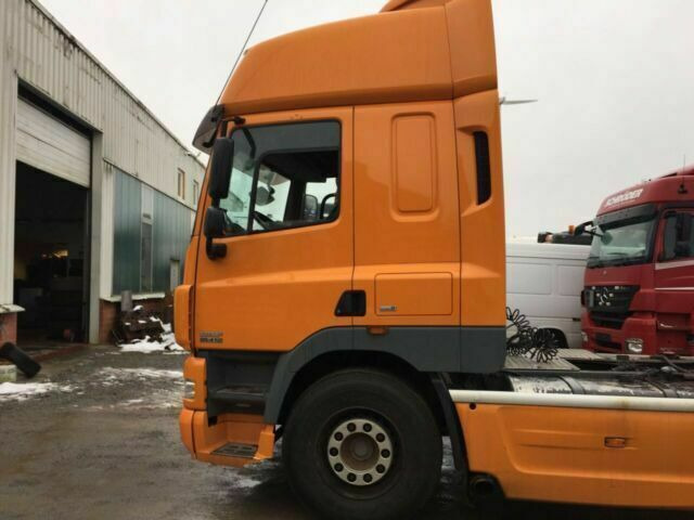 DAF CF85-410 G.Haus 2xBett ZF/Schalter 2-Kreishydr - Xe đầu kéo: hình 2 DAF CF85-410 G.Haus 2xBett ZF/Schalter 2-Kreishydr - Xe đầu kéo: hình 2