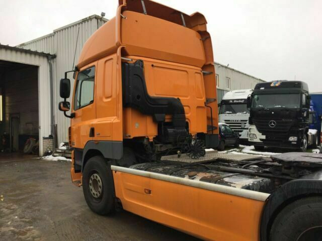 DAF CF85-410 G.Haus 2xBett ZF/Schalter 2-Kreishydr - Xe đầu kéo: hình 3 DAF CF85-410 G.Haus 2xBett ZF/Schalter 2-Kreishydr - Xe đầu kéo: hình 3