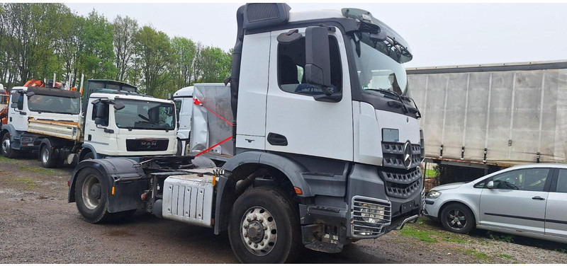 Mercedes-Benz 1840 HD 4x4 Arocs - Xe đầu kéo: hình 2 Mercedes-Benz 1840 HD 4x4 Arocs - Xe đầu kéo: hình 2