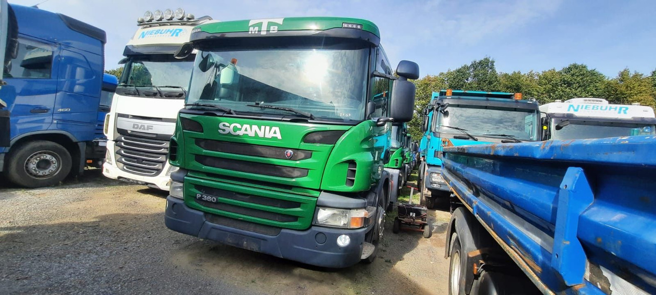 Scania P360 SZM - Xe đầu kéo: hình 1 Scania P360 SZM - Xe đầu kéo: hình 1