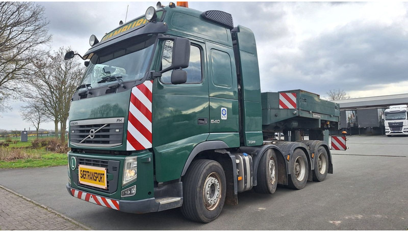 Volvo FH 540 8x4 - Xe đầu kéo: hình 1 Volvo FH 540 8x4 - Xe đầu kéo: hình 1