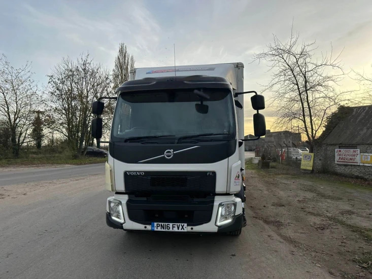 2016 Volvo FL210 Rigid Truck FVX FL - Xe tải hộp: hình 3 2016 Volvo FL210 Rigid Truck FVX FL - Xe tải hộp: hình 3