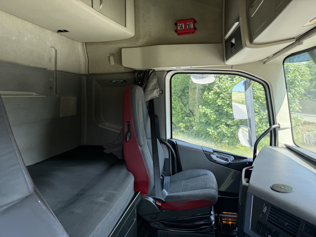 2014 Volvo FH 460 Tractor Unit - Xe đầu kéo: hình 2 2014 Volvo FH 460 Tractor Unit - Xe đầu kéo: hình 2