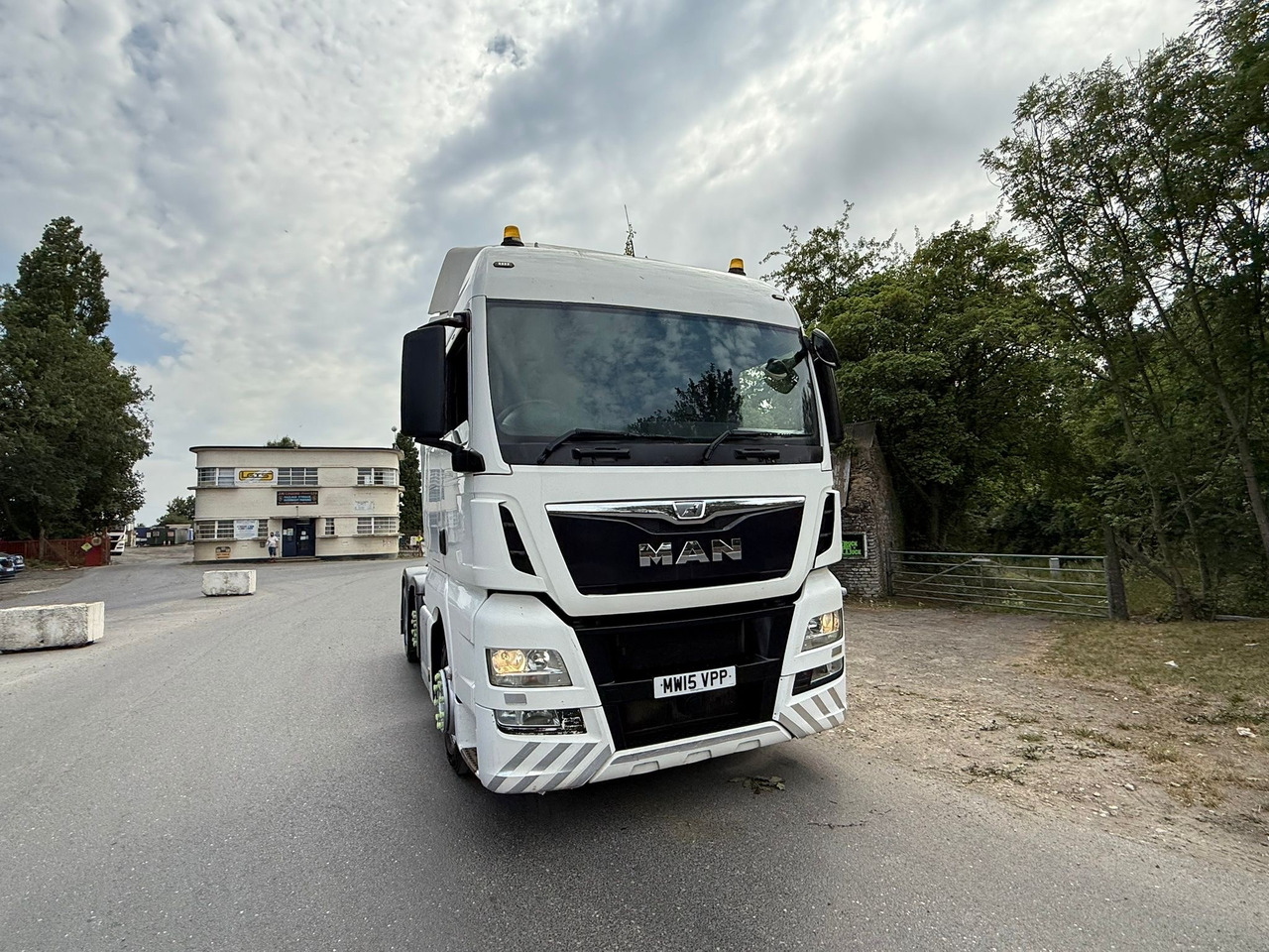 2015 MAN TGX 26 Tractor Unit - Xe đầu kéo: hình 2 2015 MAN TGX 26 Tractor Unit - Xe đầu kéo: hình 2