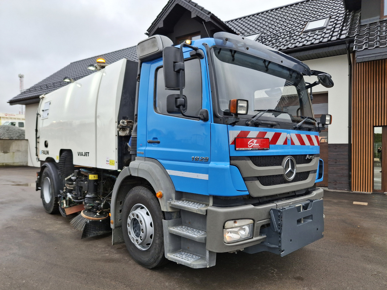 Mercedes-Benz Axor 1829 Zamiatarka Kehrmaschine FAUN Euro5 PM10 76 Tyś KM 2010 - Xe quét đường: hình 1 Mercedes-Benz Axor 1829 Zamiatarka Kehrmaschine FAUN Euro5 PM10 76 Tyś KM 2010 - Xe quét đường: hình 1