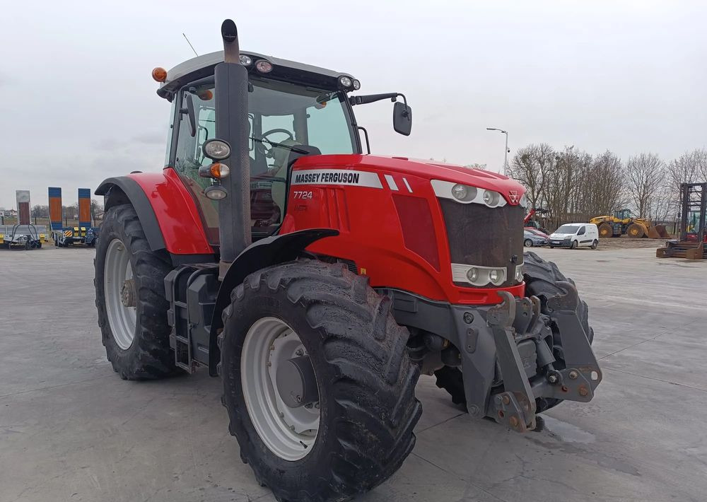 Massey Ferguson 7724 Dyna 6 - Máy cày: hình 3 Massey Ferguson 7724 Dyna 6 - Máy cày: hình 3