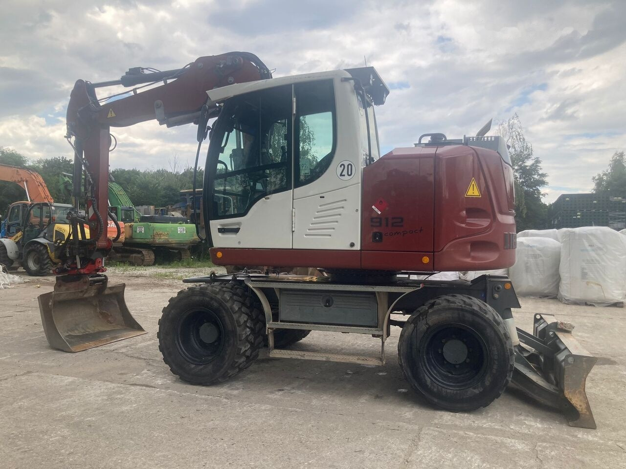 Máy xúc bánh lốp Liebherr A 912 Compact Rotator R4: hình 13