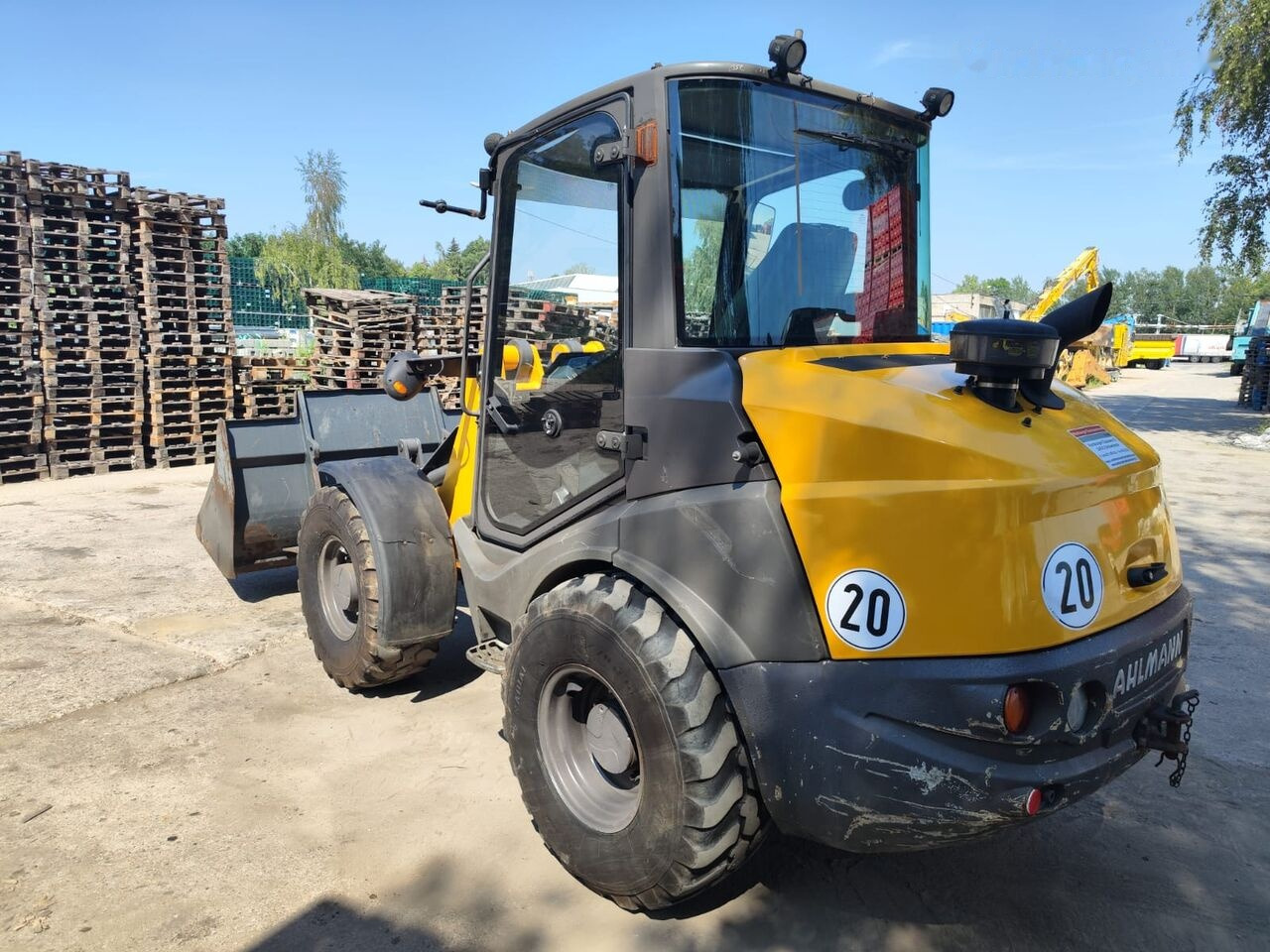 Mecalac AX 1000 - Máy xúc lật bánh lốp: hình 2 Mecalac AX 1000 - Máy xúc lật bánh lốp: hình 2