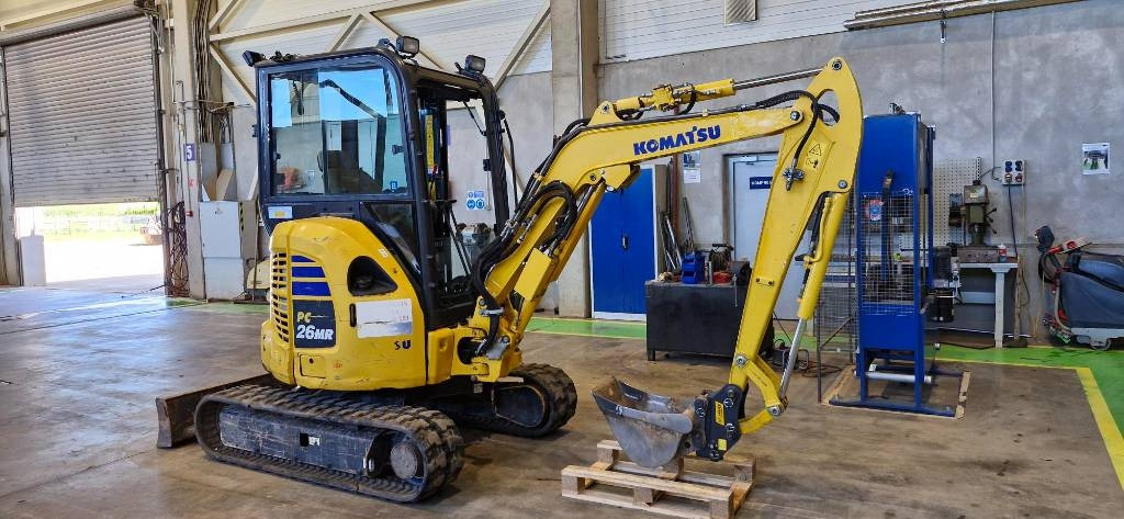 Komatsu PC 26 MR - Máy xúc mini: hình 1 Komatsu PC 26 MR - Máy xúc mini: hình 1