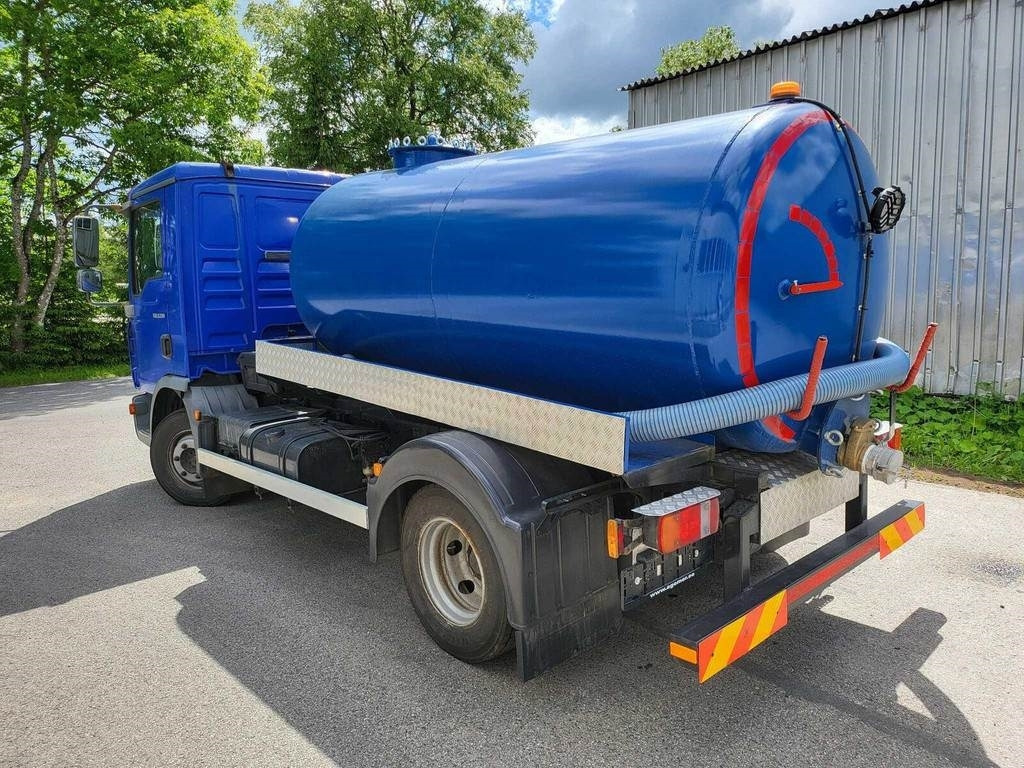 MAN TGL 8.180 4X2 VACUUM 4m³ - Xe tải chân không: hình 3 MAN TGL 8.180 4X2 VACUUM 4m³ - Xe tải chân không: hình 3