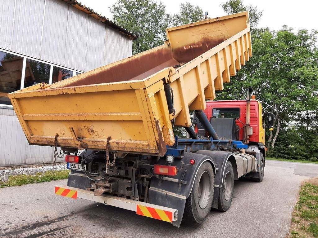 Volvo FM12 460 6X2 JOAB 338kW - Xe tải nâng móc: hình 3 Volvo FM12 460 6X2 JOAB 338kW - Xe tải nâng móc: hình 3