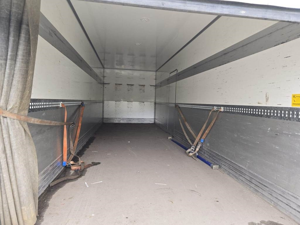 Volvo FM330 4X2  - Xe tải hộp: hình 3 Volvo FM330 4X2  - Xe tải hộp: hình 3