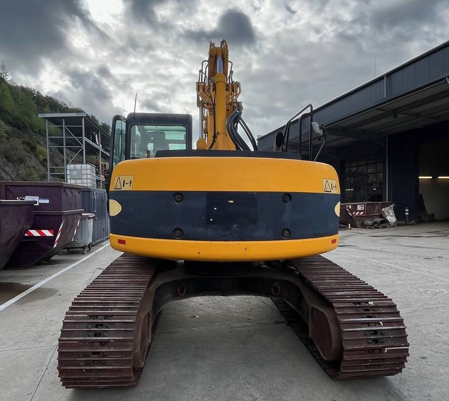 JCB JZ 235 LC - Máy xúc bánh xích: hình 4 JCB JZ 235 LC - Máy xúc bánh xích: hình 4