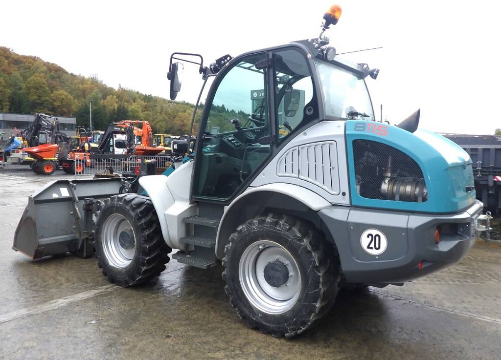 Máy xúc lật bánh lốp Kramer 8115: hình 9