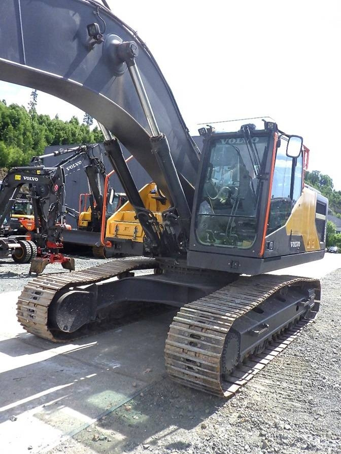 Volvo EC 300 E - Máy xúc bánh xích: hình 2 Volvo EC 300 E - Máy xúc bánh xích: hình 2