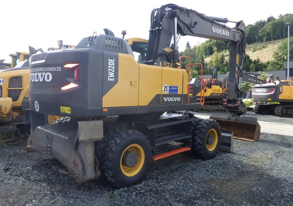 Volvo EW 220 E - Máy xúc bánh lốp: hình 5 Volvo EW 220 E - Máy xúc bánh lốp: hình 5