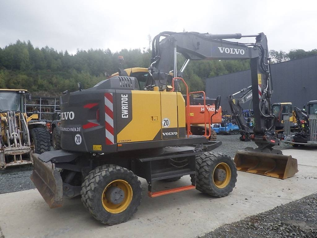 Volvo EWR 170 E - Máy xúc bánh lốp: hình 5 Volvo EWR 170 E - Máy xúc bánh lốp: hình 5